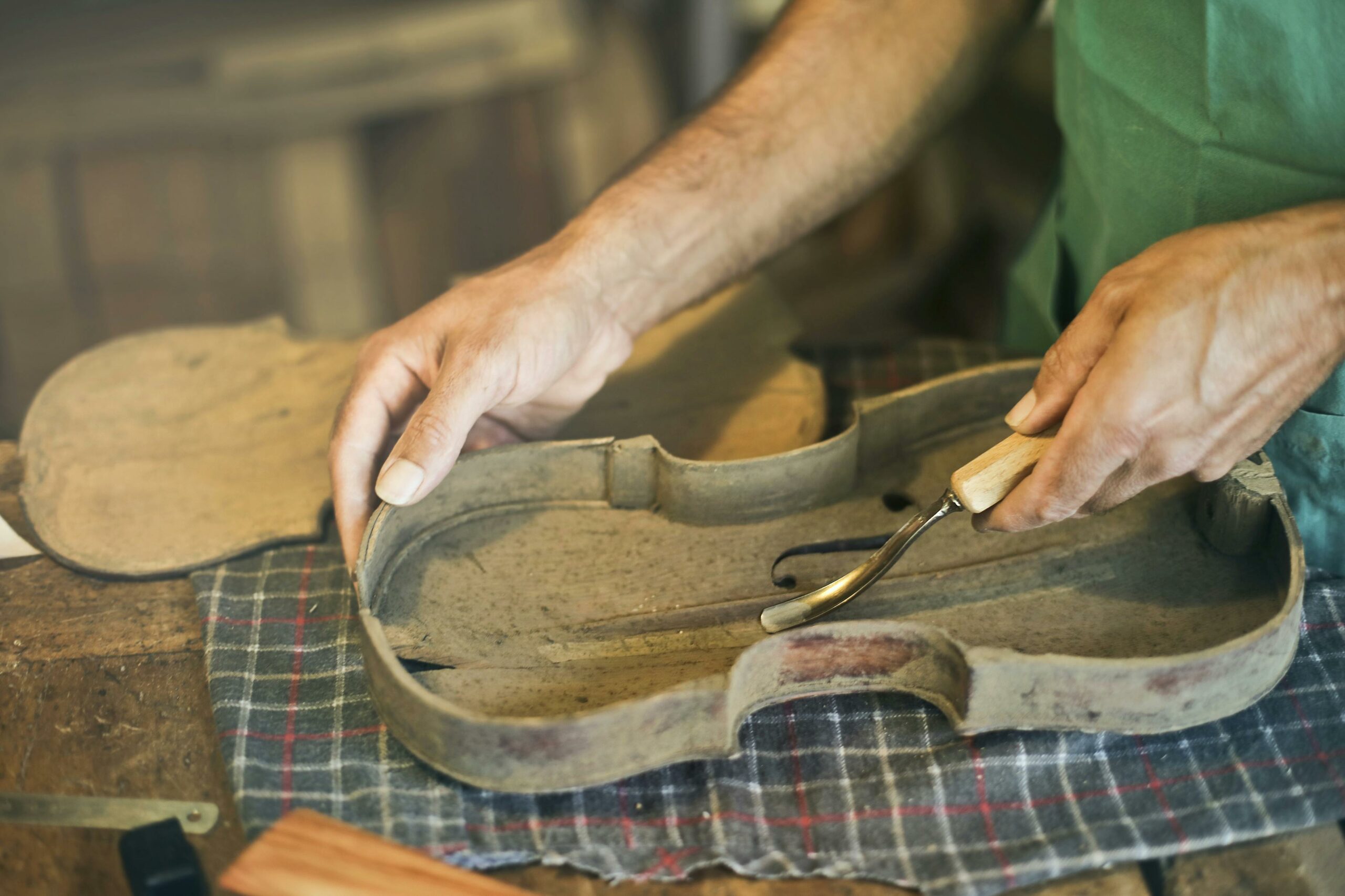 luthier